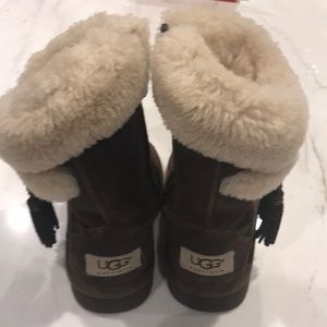 Toddler Girl size 9 Ugg Ugg boots brown/cream